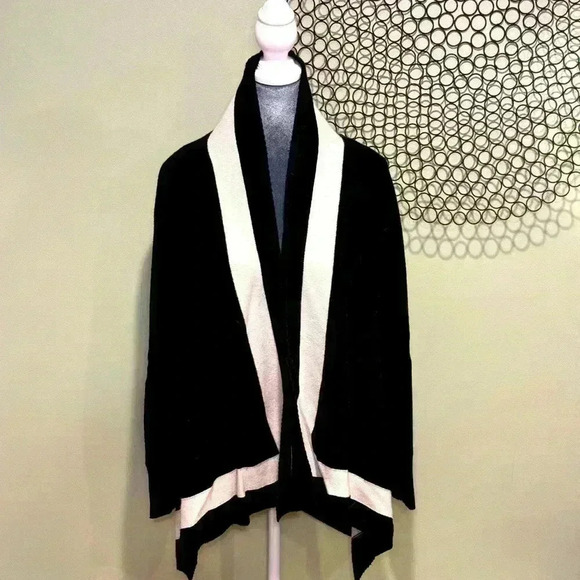 Banana Republic- Drape black and white sweater Merino Wool & Cashmere - Picture 1 of 5